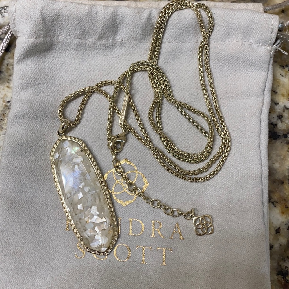 Kendra Scott Necklace
